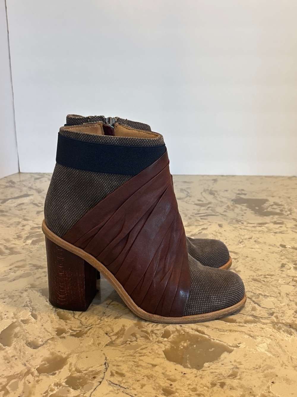 VPL By LD Tuttle Italy Heeled Ankle Boots Size 36.5